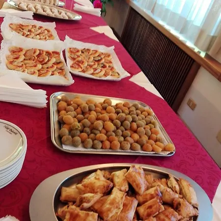 Ristorante Dolomiti 호텔 첸체니게